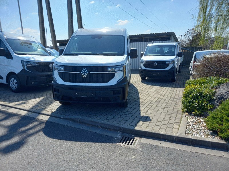 renault_master_21744121408.jpg